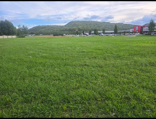 LAND FOR SALE IN THE ISLANDS ESTATES